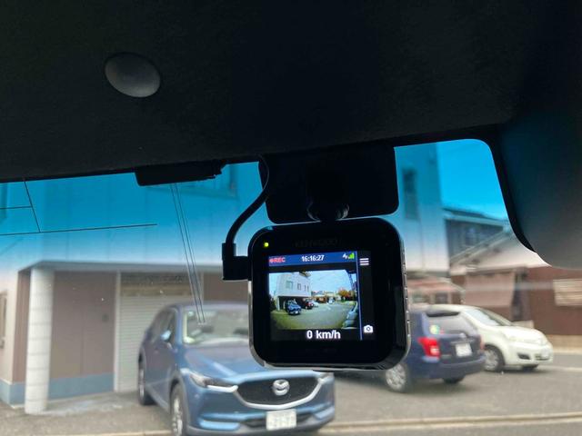 Ｎ－ＢＯＸカスタム Ｌターボ　スタイル＋ブラック　ドライブレコーダー　ＥＴＣ　バックカメラ　サイドカメラ　両側電動スライドドア　ナビＴＶ　ＭＤＶ－Ｓ７０８Ｌ　クリアランスソナー　オートクルーズコントロール　レーンアシスト　衝突被害軽減システム（12枚目）