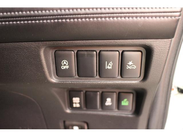 デリカＤ：５ Ｇ　パワーパッケージ　★９インチナビ★純正アルミ★バックカメラ★８人乗り★４ＷＤ★ディーゼル★両側電動スライドドア★電動リアゲート★電動格納ミラー★ＥＴＣ★ＭＴモード付★パドルシフト★サイドエアバッグ★フルセグ★（27枚目）