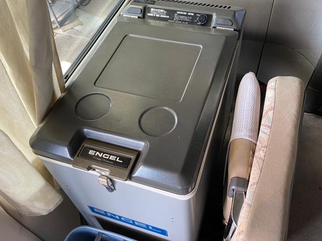 定員29人 エアサス 冷蔵庫 社外ナビ バックカメラ 自動ドア ディーゼル車 NOx・PM適合車 運転席パワーウィンド(8枚目)