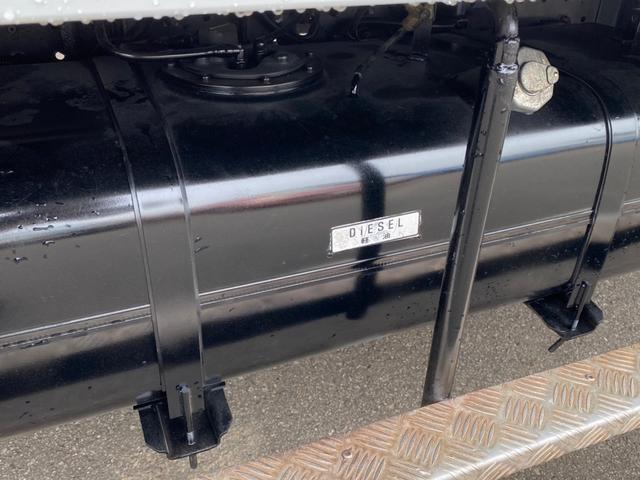 家畜運搬車 ウインチ付 新品幌 三方開 荷台内寸 長438 幅186 最大積載量3000kg NOx・PM適合車 バックカメラ ABS 運転席エアバック(16枚目)