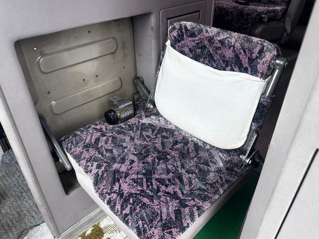 エアロミディ 　ディーゼル車　６速マニュアル車　エアサス　温蔵庫　リクライニングシート　ＥＴＣ　エアコン　換気扇　電動開閉スライドドア　バックモニター（14枚目）