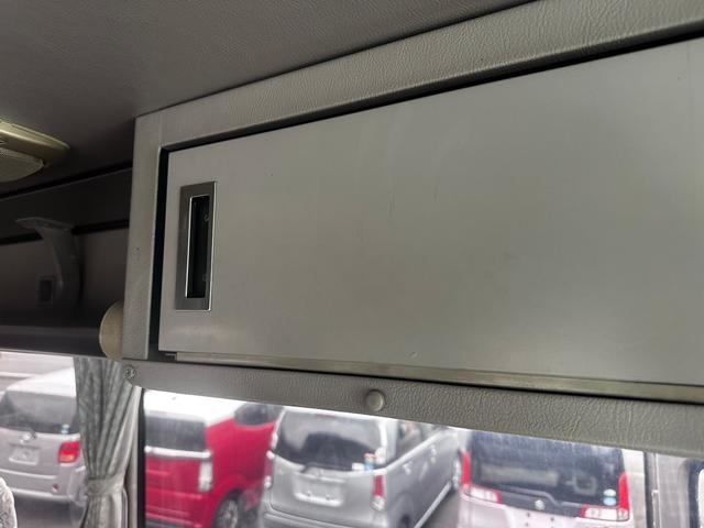 エアロミディ 　ディーゼル車　６速マニュアル車　エアサス　温蔵庫　リクライニングシート　ＥＴＣ　エアコン　換気扇　電動開閉スライドドア　バックモニター（32枚目）