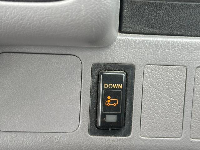 リエッセ 　マイクロバス　ディーゼル車　５速マニュアル車（7枚目）