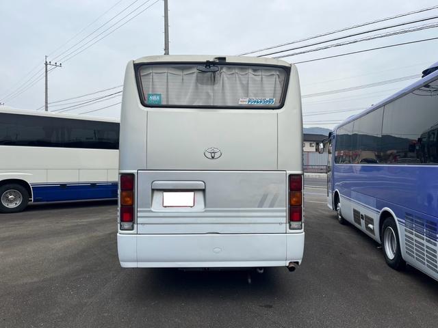 コースターＲ Ｓツーリングターボ　２６人乗り　ディーゼル車　リクライニングシート　スイングドア　５速マニュアル車（9枚目）