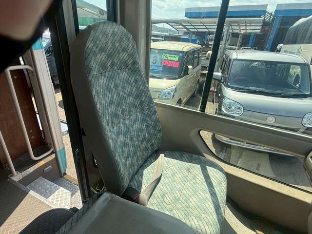ローザ 　キッチンカー　事務室車　キャンピングカー　マニュアル車　折戸　ドライブレコーダー　観音開きサイドドアオープン　走行距離６７３００ｋｍ（11枚目）