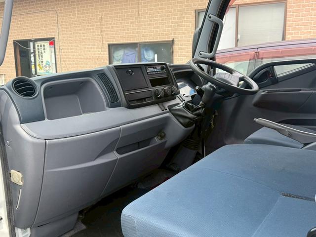 キャンター 　家畜運搬車　ディーゼル車　鉄板張り　マニュアル車　新品ウインチ　新品ホロ　三方開　ＥＴＣ（4枚目）