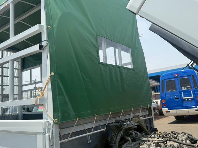 キャンター 　家畜運搬車　ディーゼル車　鉄板張り　マニュアル車　新品ウインチ　新品ホロ　三方開　ＥＴＣ（50枚目）