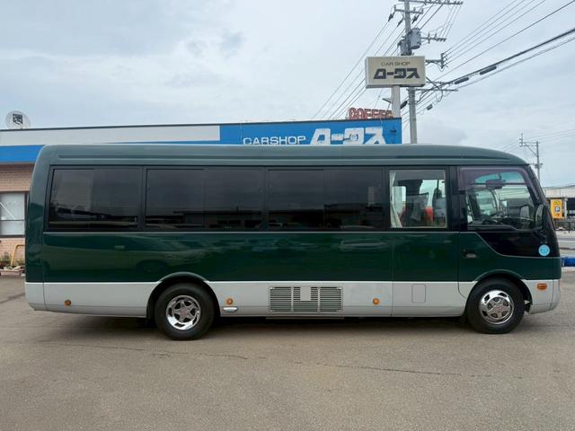 ローザ 　２９人乗り　ディーゼル車　オートスイングドア　オートステップ　オートマ車　ヘッドライトレベライザー　エアコン　パワーウィンドウ　リクライニングシート（5枚目）