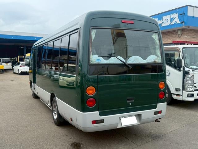 ローザ 　２９人乗り　ディーゼル車　オートスイングドア　オートステップ　オートマ車　ヘッドライトレベライザー　エアコン　パワーウィンドウ　リクライニングシート（7枚目）