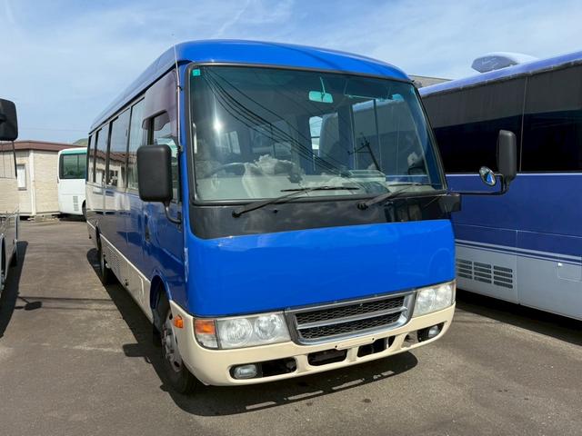 ローザ 　マイクロバス　左側オートスイングドア　オートマ車　２８人乗り　ディーゼル車　冷蔵庫付き　リクライニングシート　ナビ（3枚目）