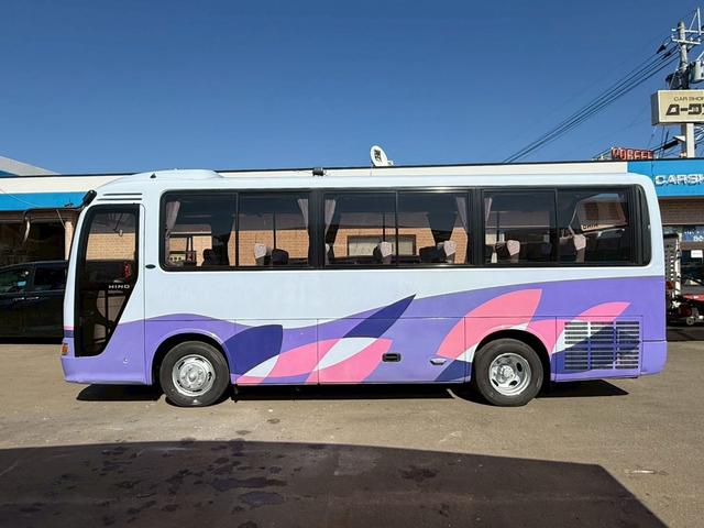 リエッセ スーパーツーリングターボ バス 29人乗り フロアオートマ スイングドア リクライニングシート バックモニター 冷蔵庫(4枚目)