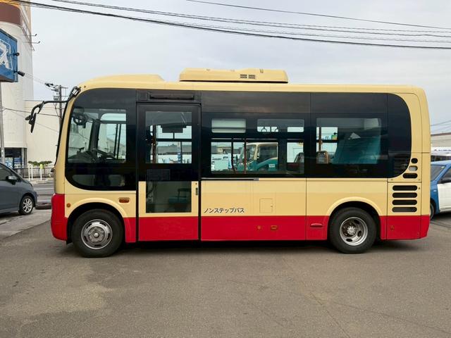 ポンチョ ベース車 19年式・11人乗りバス・ベース車・スイングドア・5速マニュアル車(7枚目)