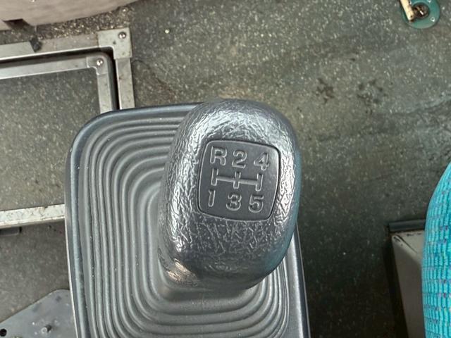 ポンチョ ベース車 19年式・11人乗りバス・ベース車・スイングドア・5速マニュアル車(20枚目)