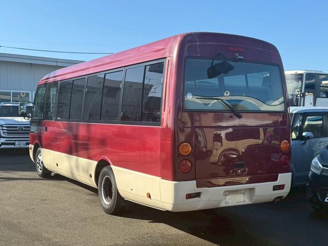 ローザ 　２９人乗りマイクロバス　オートマ車・スイングドア・リクライニングシート・ＥＴＣ・バックモニター・冷蔵庫・ナビ・ＴＶ（6枚目）