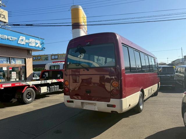 ローザ 　２９人乗りマイクロバス　オートマ車・スイングドア・リクライニングシート・ＥＴＣ・バックモニター・冷蔵庫・ナビ・ＴＶ（7枚目）