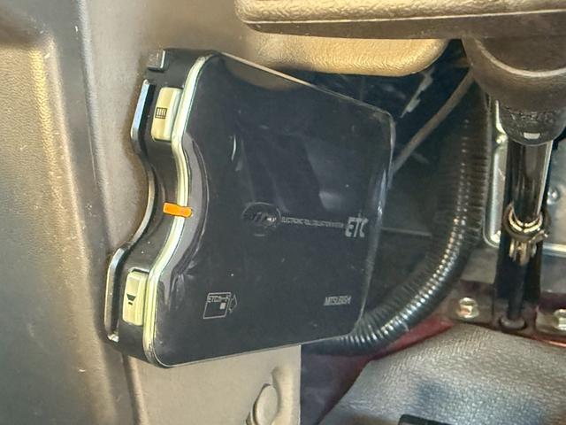 ローザ 　２９人乗りマイクロバス　オートマ車・スイングドア・リクライニングシート・ＥＴＣ・バックモニター・冷蔵庫・ナビ・ＴＶ（26枚目）