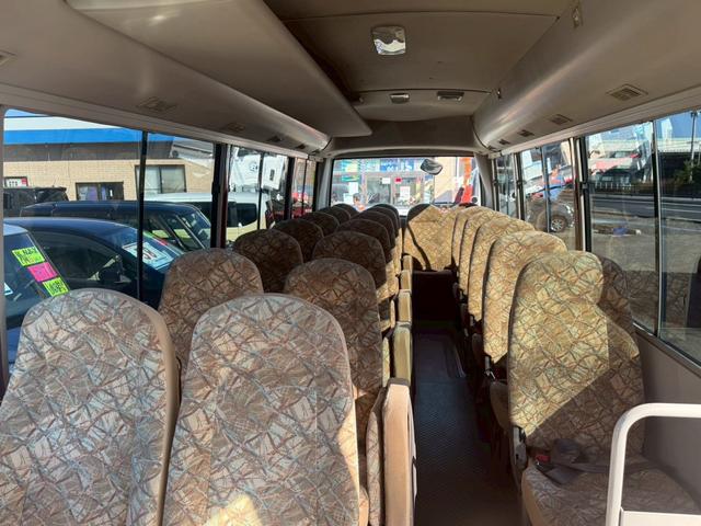 ローザ 　２９人乗りマイクロバス　オートマ車・スイングドア・リクライニングシート・ＥＴＣ・バックモニター・冷蔵庫・ナビ・ＴＶ（35枚目）