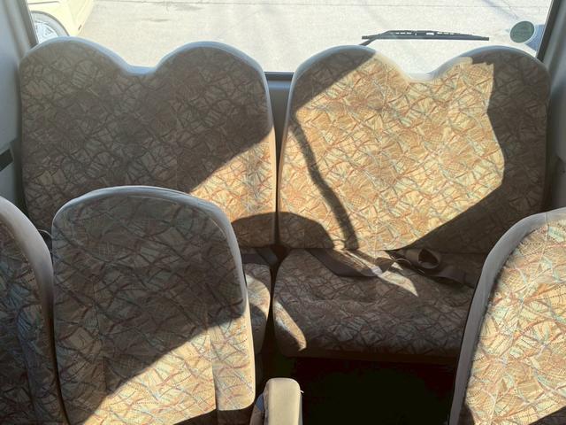 ローザ 　２９人乗りマイクロバス　オートマ車・スイングドア・リクライニングシート・ＥＴＣ・バックモニター・冷蔵庫・ナビ・ＴＶ（39枚目）