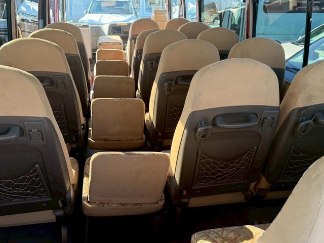 ローザ 　２９人乗りマイクロバス　オートマ車・スイングドア・リクライニングシート・ＥＴＣ・バックモニター・冷蔵庫・ナビ・ＴＶ（43枚目）