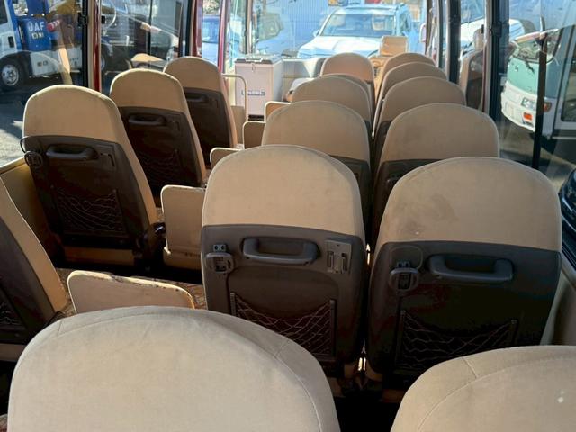 ローザ 　２９人乗りマイクロバス　オートマ車・スイングドア・リクライニングシート・ＥＴＣ・バックモニター・冷蔵庫・ナビ・ＴＶ（47枚目）