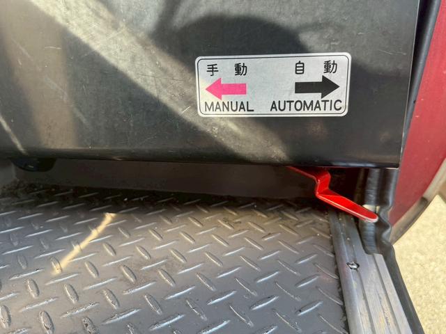 ローザ 　２９人乗りマイクロバス　オートマ車・スイングドア・リクライニングシート・ＥＴＣ・バックモニター・冷蔵庫・ナビ・ＴＶ（51枚目）