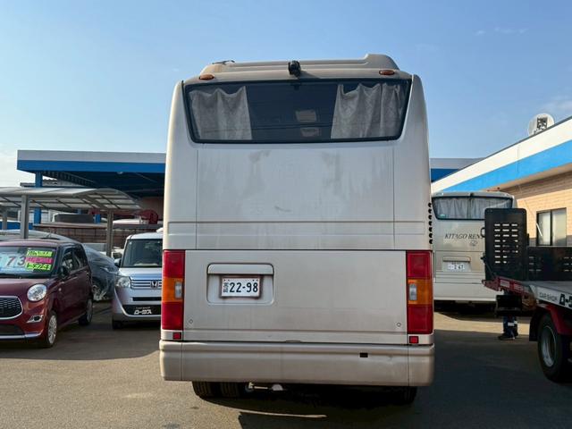 メルファ 　２９人乗り・６速マニュアル車・エンジンアンダーフロア・スイングドア・リクライニングシート・ドライブレコーダー・ナビ・バックモニター（6枚目）