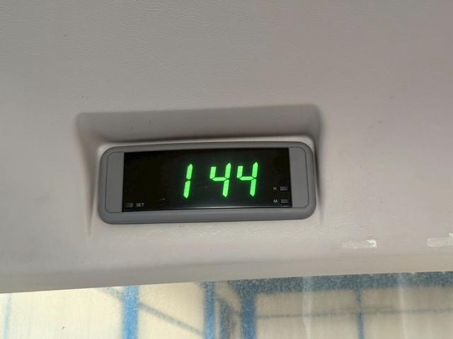 メルファ 　２９人乗り・６速マニュアル車・エンジンアンダーフロア・スイングドア・リクライニングシート・ドライブレコーダー・ナビ・バックモニター（16枚目）