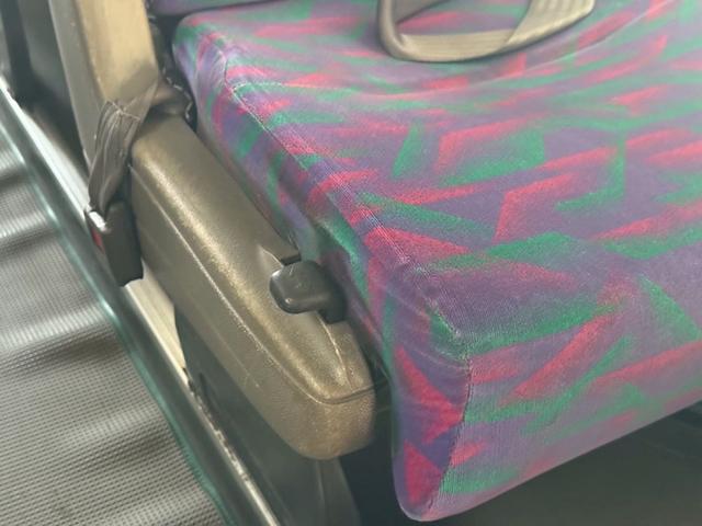 メルファ 　２９人乗り・６速マニュアル車・エンジンアンダーフロア・スイングドア・リクライニングシート・ドライブレコーダー・ナビ・バックモニター（20枚目）