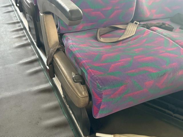 メルファ 　２９人乗り・６速マニュアル車・エンジンアンダーフロア・スイングドア・リクライニングシート・ドライブレコーダー・ナビ・バックモニター（21枚目）