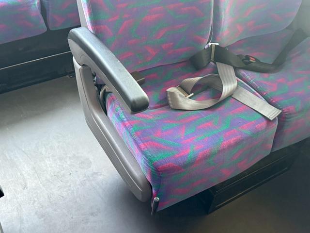 メルファ 　２９人乗り・６速マニュアル車・エンジンアンダーフロア・スイングドア・リクライニングシート・ドライブレコーダー・ナビ・バックモニター（22枚目）