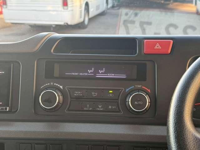 リエッセII ＧＸ　２８人乗り・自動スイングドア・オートマ・冷蔵庫・オートエアコン・ＥＴＣ・バックモニター・バックカメラ・ナビゲーション（9枚目）