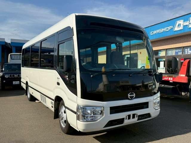 リエッセII ＧＸ　２８人乗り・自動スイングドア・オートマ・冷蔵庫・オートエアコン・ＥＴＣ・バックモニター・バックカメラ・ナビゲーション（10枚目）