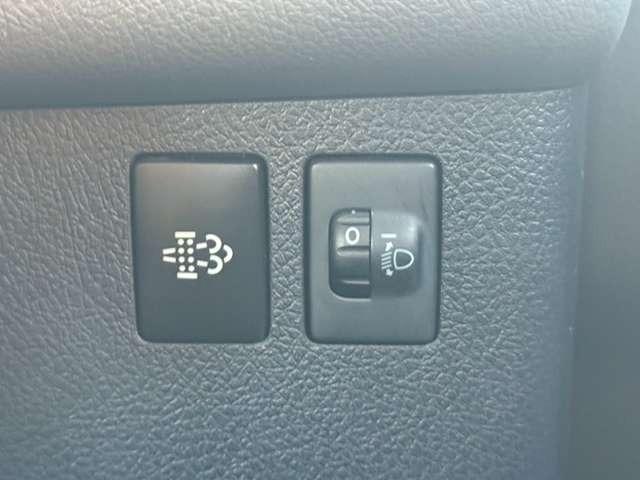 リエッセII ＧＸ　２８人乗り・自動スイングドア・オートマ・冷蔵庫・オートエアコン・ＥＴＣ・バックモニター・バックカメラ・ナビゲーション（15枚目）