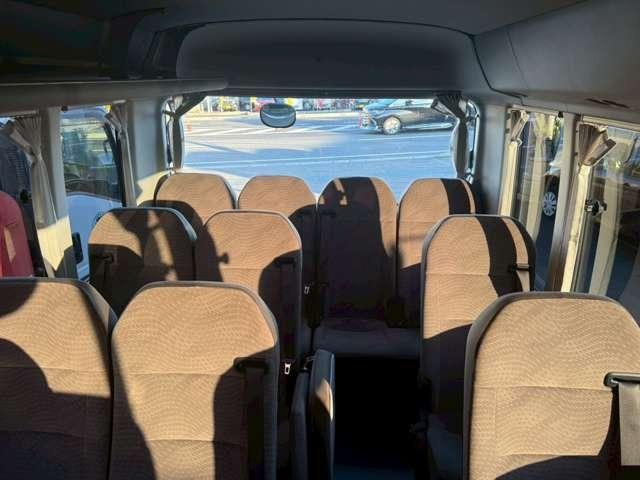 リエッセII ＧＸ　２８人乗り・自動スイングドア・オートマ・冷蔵庫・オートエアコン・ＥＴＣ・バックモニター・バックカメラ・ナビゲーション（48枚目）
