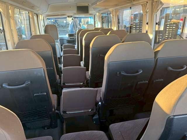 リエッセII ＧＸ　２８人乗り・自動スイングドア・オートマ・冷蔵庫・オートエアコン・ＥＴＣ・バックモニター・バックカメラ・ナビゲーション（52枚目）