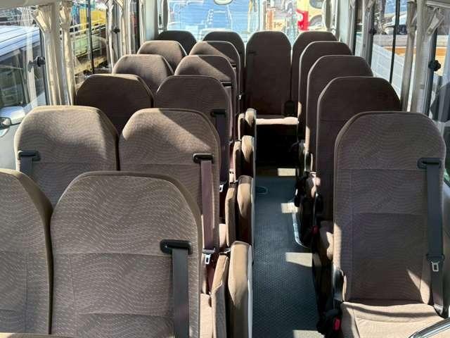 リエッセII ＧＸ　２８人乗り・自動スイングドア・オートマ・冷蔵庫・オートエアコン・ＥＴＣ・バックモニター・バックカメラ・ナビゲーション（60枚目）