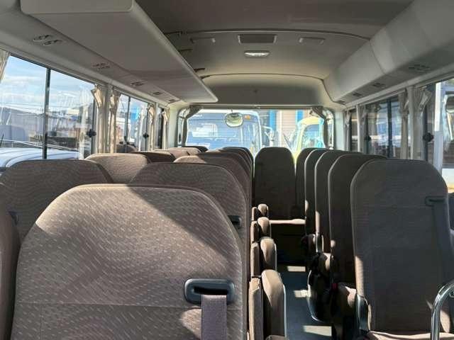 リエッセII ＧＸ　２８人乗り・自動スイングドア・オートマ・冷蔵庫・オートエアコン・ＥＴＣ・バックモニター・バックカメラ・ナビゲーション（63枚目）