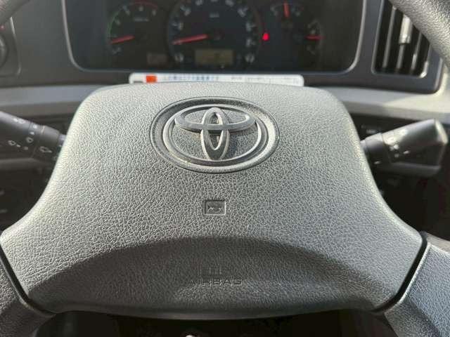 コースター ＧＸ　２８人乗り・自動スイングドア・オートマ・冷蔵庫・オートエアコン・ＥＴＣ・バックカメラ・ナビゲーション・オートステップ・リクライニングシート（5枚目）