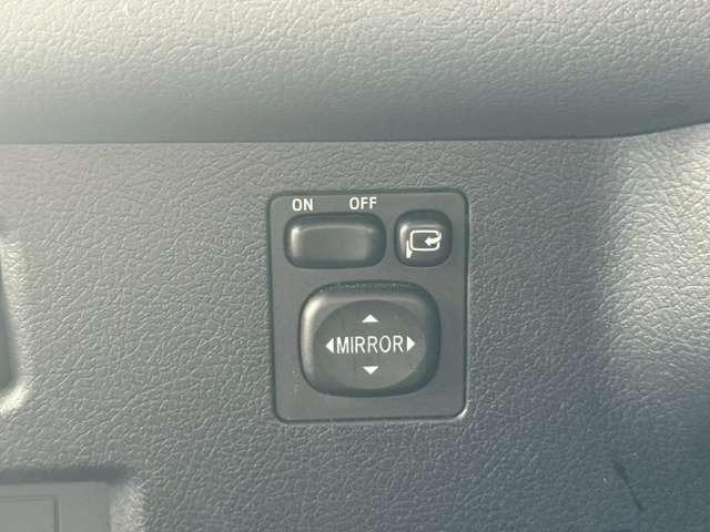 コースター ＧＸ　２８人乗り・自動スイングドア・オートマ・冷蔵庫・オートエアコン・ＥＴＣ・バックカメラ・ナビゲーション・オートステップ・リクライニングシート（20枚目）