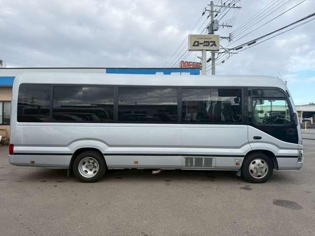 コースター ＧＸ　２８人乗り・自動スイングドア・オートマ・冷蔵庫・オートエアコン・ＥＴＣ・バックカメラ・ナビゲーション・オートステップ・リクライニングシート（25枚目）