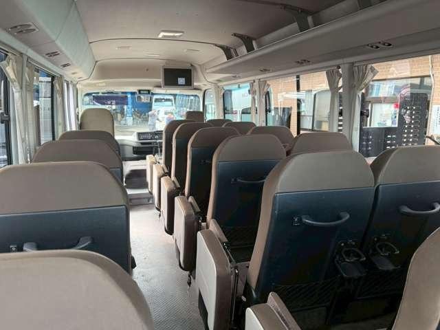 コースター ＧＸ　２８人乗り・自動スイングドア・オートマ・冷蔵庫・オートエアコン・ＥＴＣ・バックカメラ・ナビゲーション・オートステップ・リクライニングシート（40枚目）