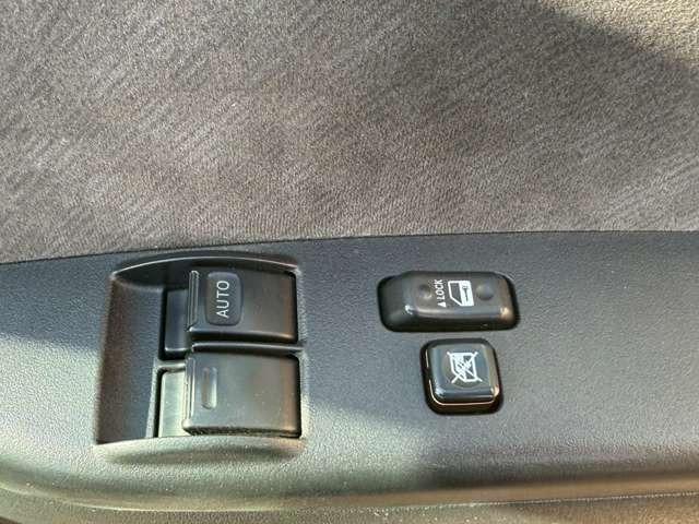 �{�X�Ɍy�����ԓ������W�����Ă���܂��B�X���ɖ������p�ł��S������T�������\�ł��I