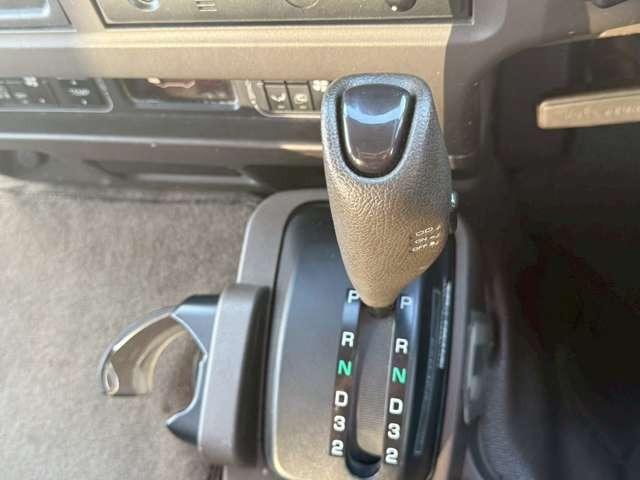 ローザ 　２９人乗り　エアサス・オートステップ・冷蔵庫・ＥＴＣ・フロントダウンエアサスニーリン付き・リクライニングモケットシート・１８０馬力・ターボ付き（38枚目）