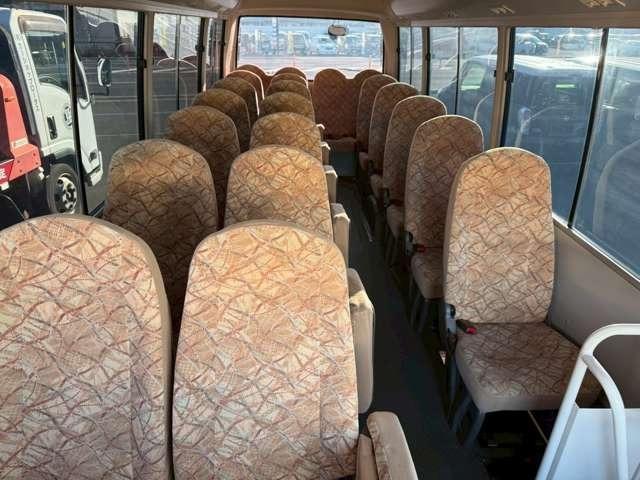 ローザ 　２９人乗り　エアサス・オートステップ・冷蔵庫・ＥＴＣ・フロントダウンエアサスニーリン付き・リクライニングモケットシート・１８０馬力・ターボ付き（45枚目）