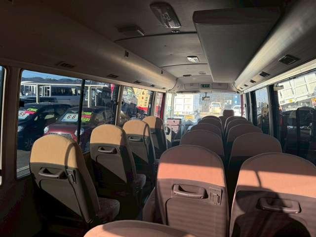 ローザ 　２９人乗り　エアサス・オートステップ・冷蔵庫・ＥＴＣ・フロントダウンエアサスニーリン付き・リクライニングモケットシート・１８０馬力・ターボ付き（48枚目）