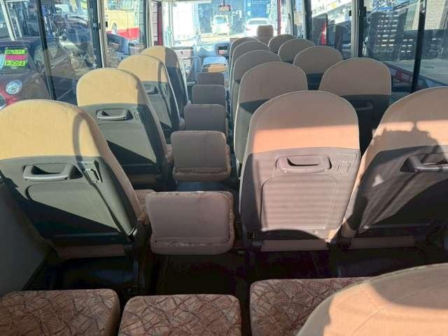 ローザ 　２９人乗り　エアサス・オートステップ・冷蔵庫・ＥＴＣ・フロントダウンエアサスニーリン付き・リクライニングモケットシート・１８０馬力・ターボ付き（53枚目）