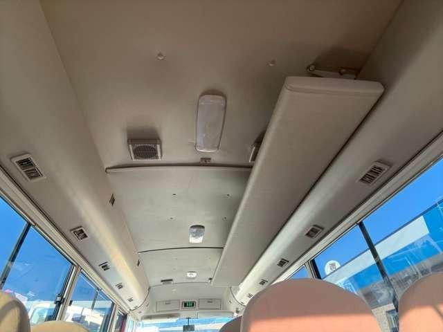 ローザ 　２９人乗り　エアサス・オートステップ・冷蔵庫・ＥＴＣ・フロントダウンエアサスニーリン付き・リクライニングモケットシート・１８０馬力・ターボ付き（62枚目）