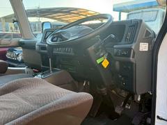 �彣��͢��Ĺ���깩�촰���������饤�󤬤���Τǡ��ָ��κݤ˼�ξ��Φ���ɤ˻�������ɬ�פ�����ޤ��󡣸����򽪤����ɬ�׽���������������ǿ������ָ��ڤ�ȯ�Ԥ��Ƥ�館�ޤ��� 4