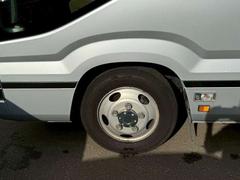 �彣��͢��Ĺ���깩�촰���������饤�󤬤���Τǡ��ָ��κݤ˼�ξ��Φ���ɤ˻�������ɬ�פ�����ޤ��󡣸����򽪤����ɬ�׽���������������ǿ������ָ��ڤ�ȯ�Ԥ��Ƥ�館�ޤ��� 4