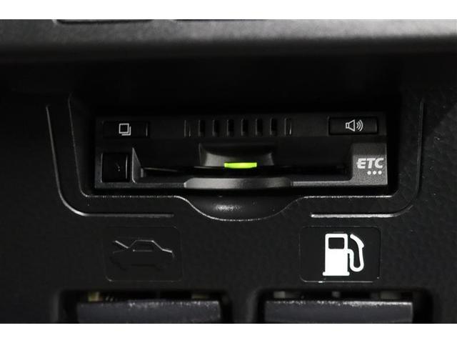 スッキリ装着されたビルトインタイプのＥＴＣ！高速道路走行の料金所をノンストップで通過できます。※　ＥＴＣカードのお申し込みも当社にお任せ下さい！